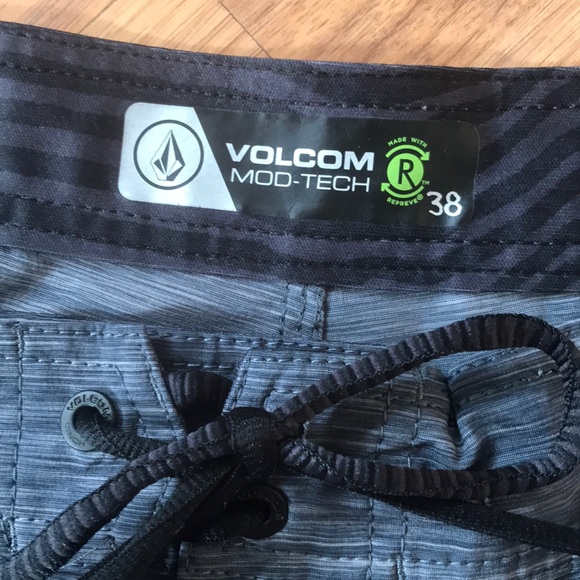 Volcom swim shorts moo tech size 38 - Picture 3 of 5